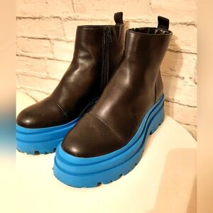 FOREVER 21 Faux leather ankle boots size 7.5